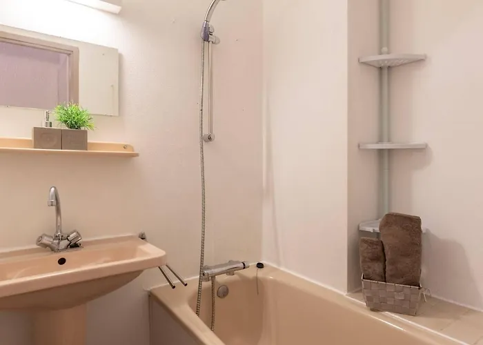 Appartement 4 Pers Avec Balcon, Parking Et Télécabine à Lary Village - Fr-1-296-134 *